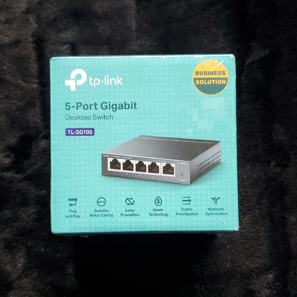 2/$25 TP-Link 5-Port Gigabit Desktop Switch TL-SG105 Plug And Play NEW